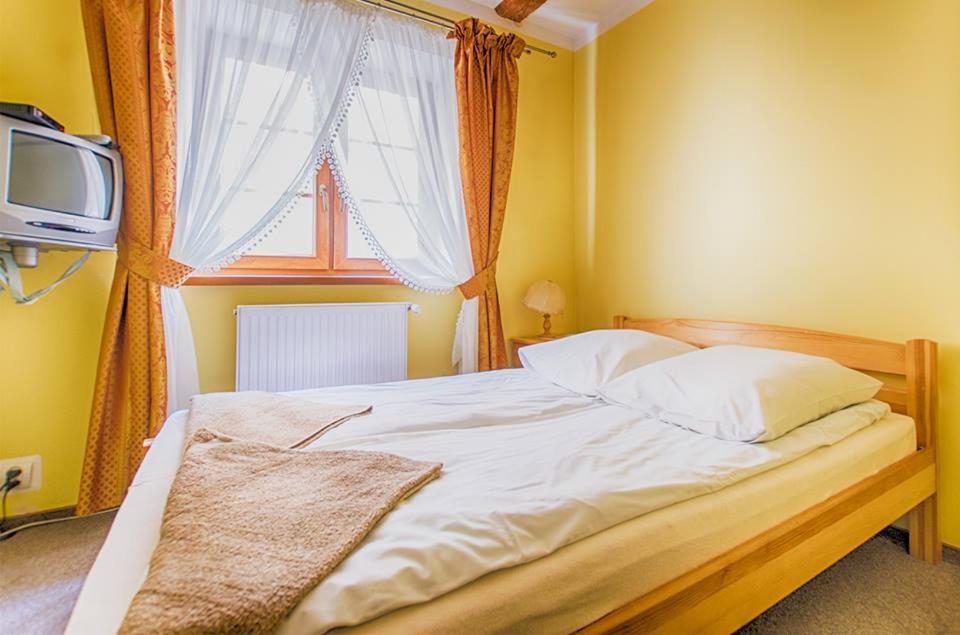 Karczma U Wallenroda Ryn  Exteriör bild